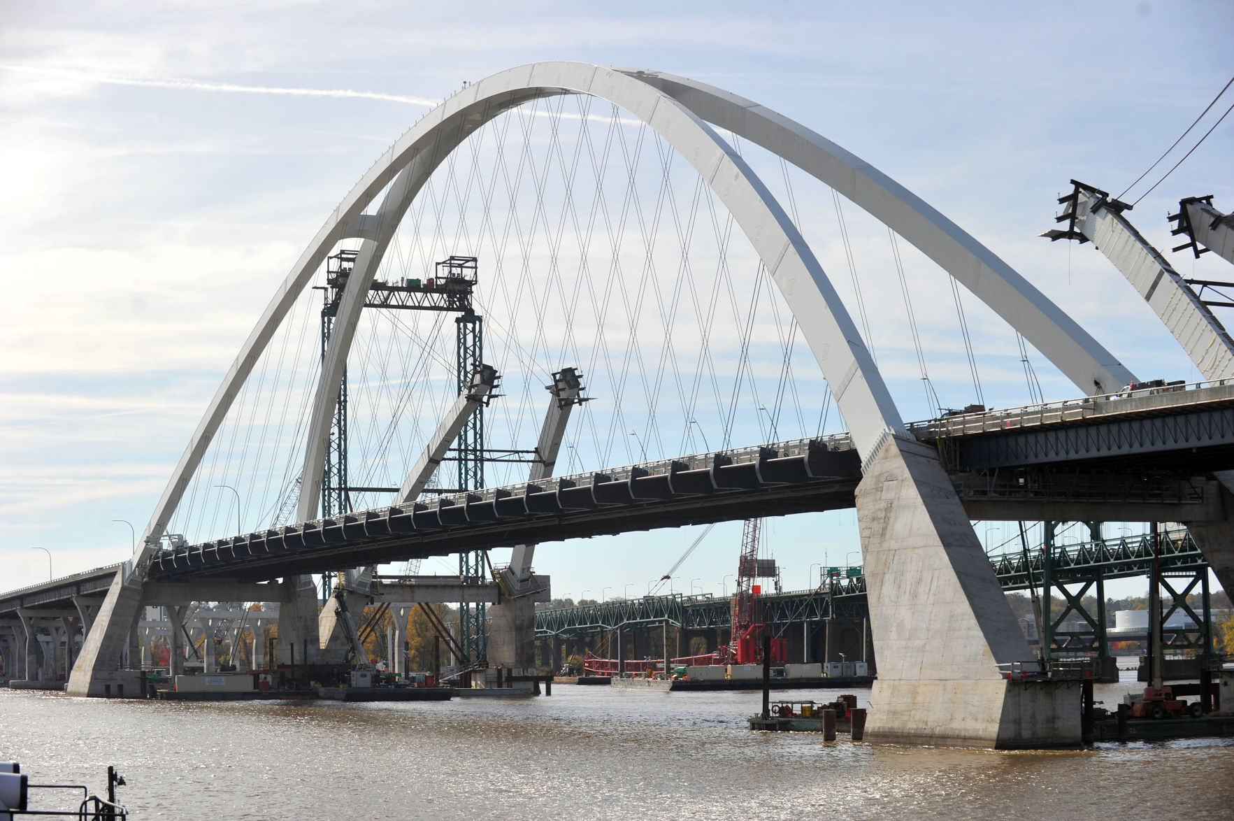 110320-qc-nws-bridge-061